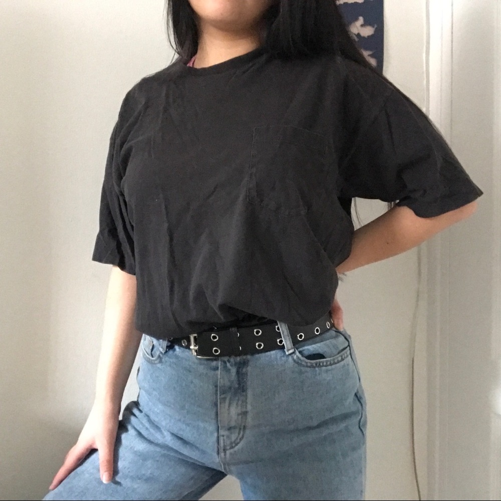 SOLD Oversized Black Washed Out Pocket Tee 🐰